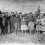 1964 - Jurjevsk (Kasahhi NSV) - Jurjevski rühma pildid - Jurjevski rühma liikmed koos kohalikega. Paremalt kolmas Maia Veski, seitsmes Anne Talur (Kütt), tema ...